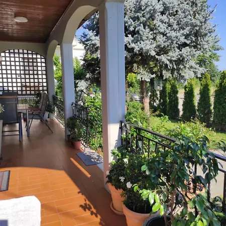 House For 5 People 10 Min From Mill Of Elves Karyaí